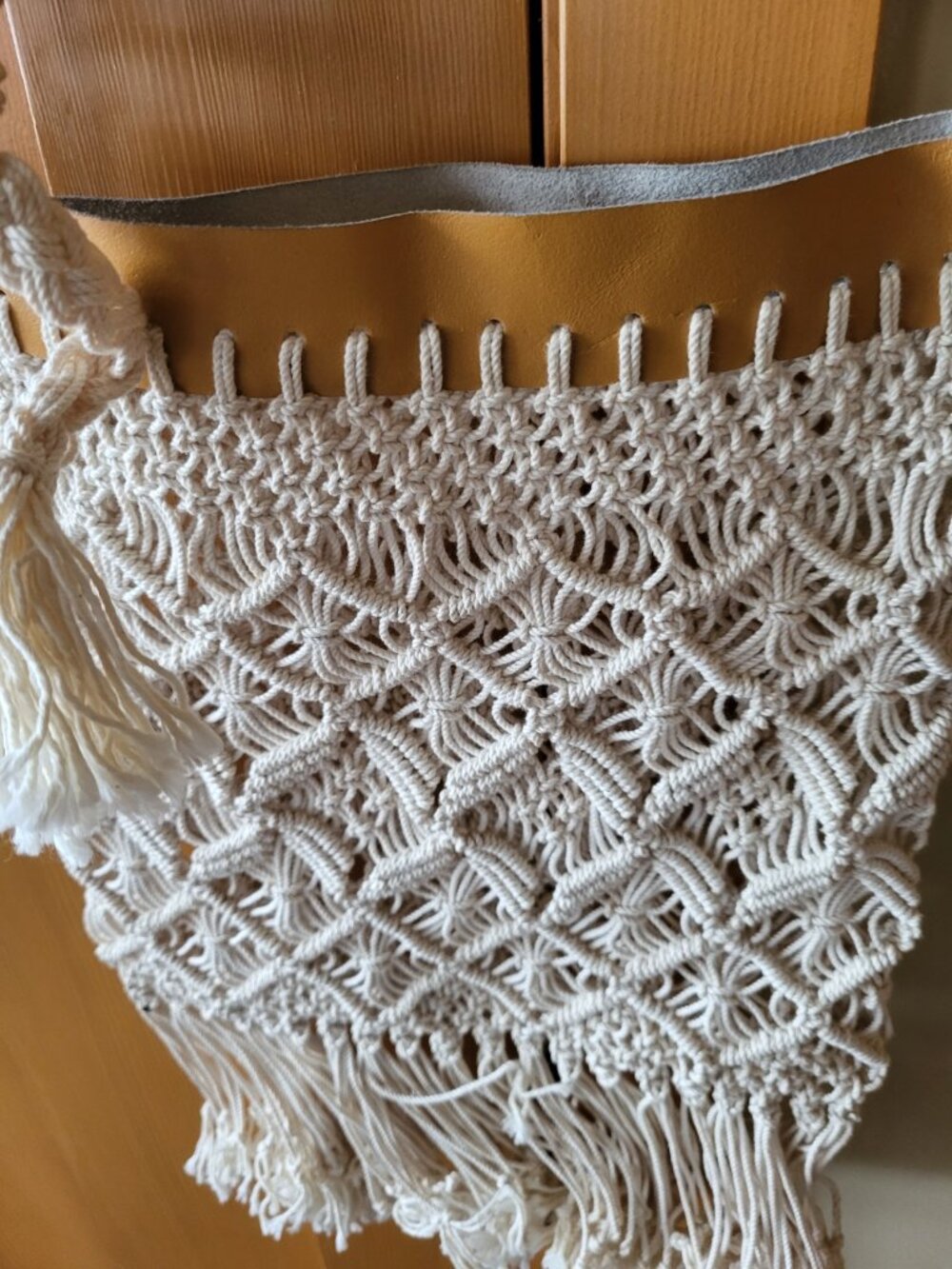 NWOT Unique Boho Macrame and Leather Purse/Bag - Picture 2 of 2